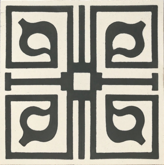 LabyrinthTile